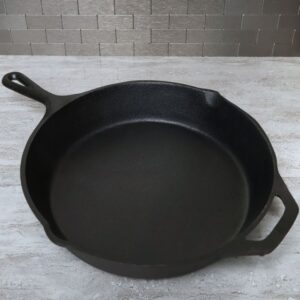 karibe 12 cast iron skillet